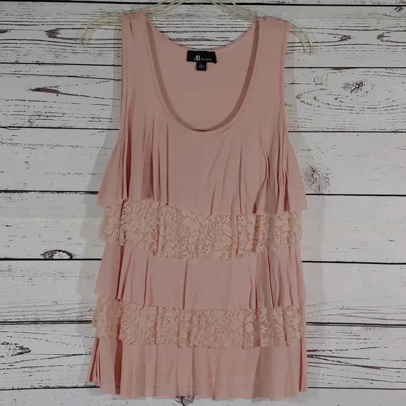 Sleeveless Women's Tunic top - Picture 1 of 9